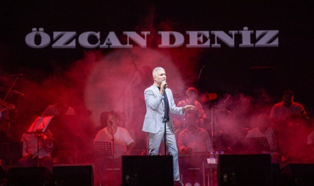 ​Çim Konserleri’nde Özcan Deniz rüzgarı