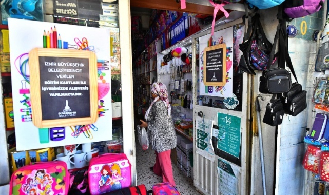 İzmir Büyükşehir Belediyesi’nden 25 bin öğrenciye destek