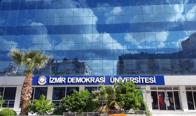 İzmir Demokrasi Üniversitesi Başarılarına Bir Yenisini Ekledi