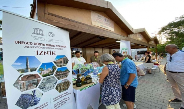 İzmir Fuarı’nda İznik rüzgarı esti