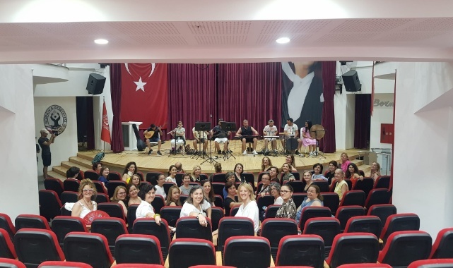 İzmir'in Ezgileri ile Buluşuyoruz