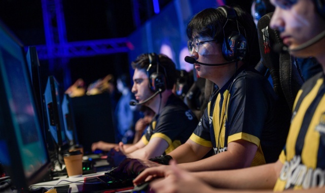 İzmir LoL Türkiye Büyük Finali’ne ev sahipliği yaptı