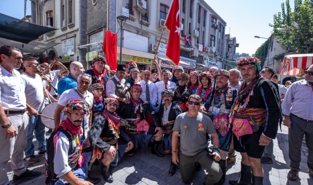Kemeraltı 851. Sokak’a Hür Efe Şeref Üsküp’ün adı verildi