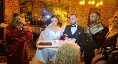 Atar ve Gül Ailesinin Mutlu Günü