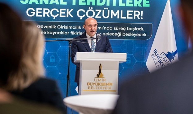 Başkan Soyer&#039;den gençlere çağrı: &quot;Bu eşsiz toprakları bırakıp gitmeyin&#039;&#039;