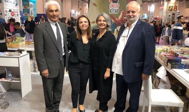 İZKİTAP&#039;ta muhteşem gün