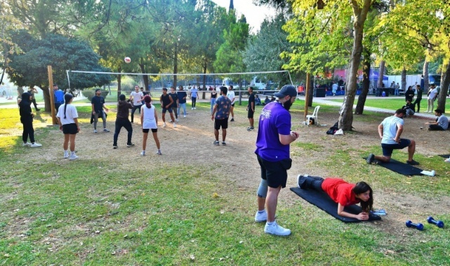 İzmir Büyükşehir Belediyesi gençleri Buca’da buluşturdu