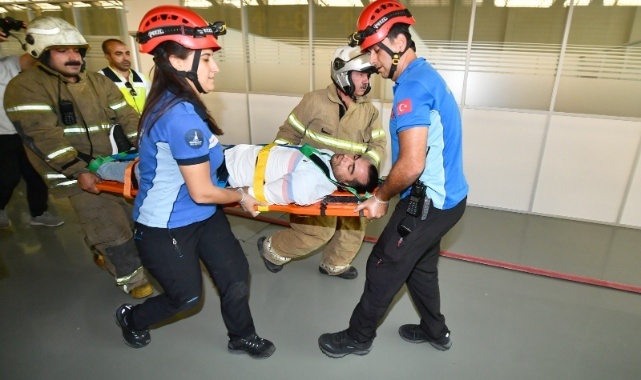 ​İzmir Büyükşehir Belediyesi’nden yangın tatbikatı