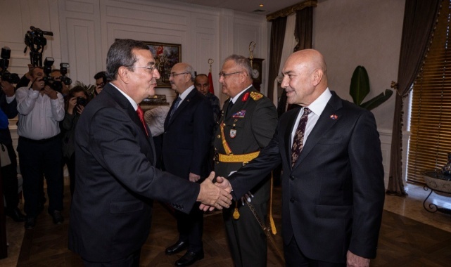 İzmir’de 29 Ekim gururu