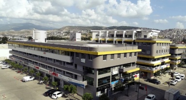 İzmir'de 40 Yıllık Çarşının Taşınması Gündemde