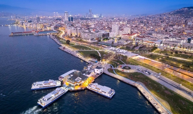 İzmir Türkiye’nin ilk elektrikli yolcu gemileri için harekete geçti