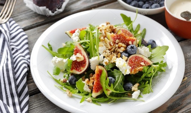 Salatalarınızın Sağlıklı Olabilmesi İçin Neler Eklemelisiniz?