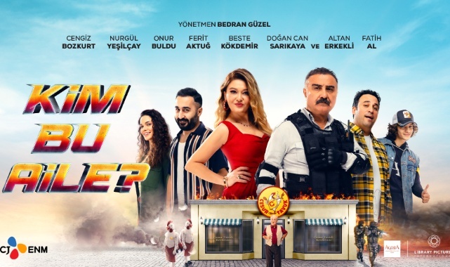 SEZONUN İLK BÜYÜK YERLİ YAPIMI &#039;KİM BU AİLE? İZMİR AGORA AVM&#039;DE SEYİRCİ İLE BULUŞUYOR