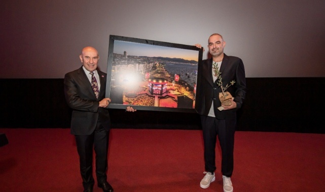 Soyer: “9 Eylül akşamı karanlığın içinden umut ışığını doğurduk”