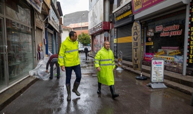 Beklenen yağışlar geldi, İZSU teyakkuza geçti
