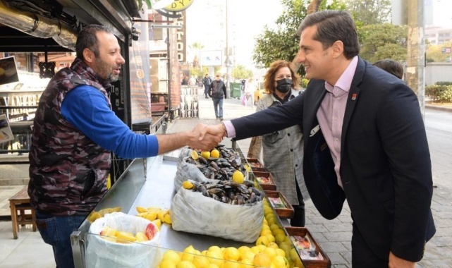 CHP İzmir kapı kapı geziyor: Seçim günü kurtuluş günü olacak