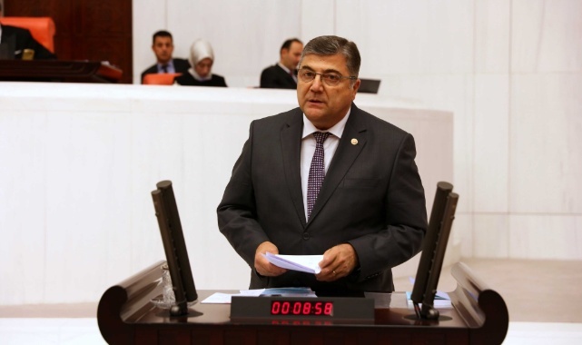 CHP’li Sındır, “Çeşme projenizden küçük bir azınlık faydalanacak!”