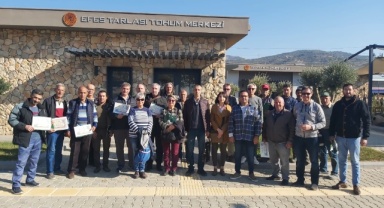 Efes Tarlası Yaşam Köyü'nde Çiftçi Eğitimleri Devam Ediyor