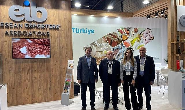 Egeli ihracatçılar Türk tarımını Helal Expo’da 39 ülkeye tanıttı
