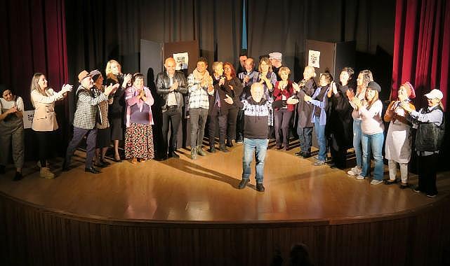 Foça&#039;da Tiyatro Akşamı