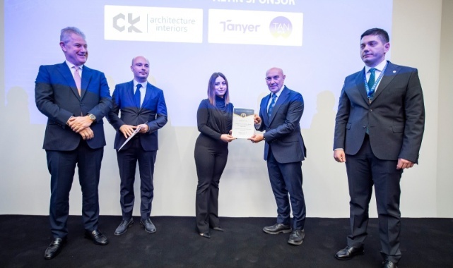 “Gençlerin umutlarına kol kanat germek için çalışıyoruz”