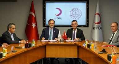 Her Okulda Bir Öğretmen '' Kızılay Öğretmeni'' Olacak