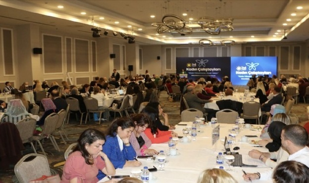 İYİ Parti, İzmir&#039;den &#039;kadın çalıştayı&#039;