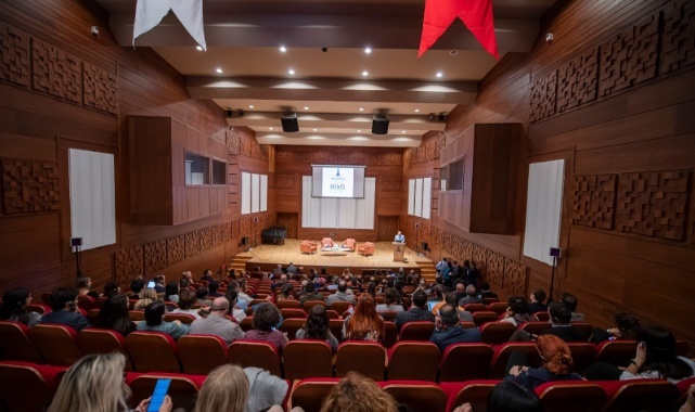 İzmir Akdeniz’deki diğer kentlere öncülük edecek