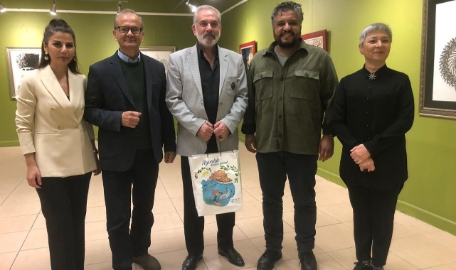 Kimya Öğretmeni Ressam Özer Keskinbalta&#039;nın Resim Sergisi Ayvalık&#039;ta