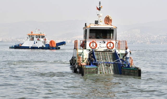 Körfeze 5 kilometrelik atık bırakıldı