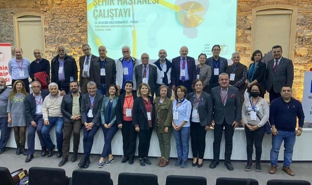 ​Sağlık emekçileri şehir hastanelerini konuştu