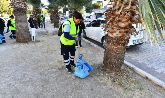 Temizlik seferberliği İzmir’in her köşesine yayılıyor