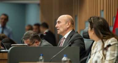 Tunç Soyer İstiklal Caddesi'ndeki Terör Saldırısını Lanetledi.