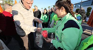 Başkan Engin'den Kadın Temizlik ekibine Teşekkür