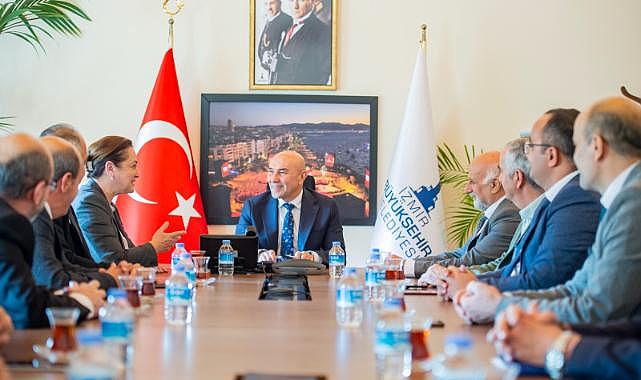 Başkan Soyer&#039;den Türkiye&#039;deki kent konseylerine teklif ve destek &quot;Örgütlü gücü büyütelim&quot;