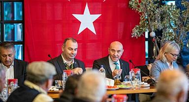 Başkan Soyer Urla'da muhtarlarla buluştu