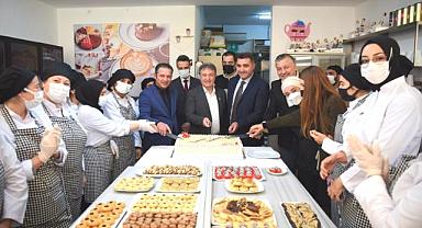 Bornovalı kadınlar mutfakta buluşuyor