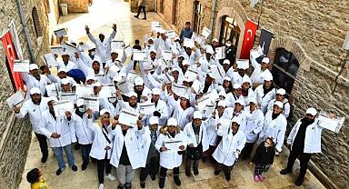 Büyükşehir'den kestane, mısır ve çiçek satıcıları için tek tip düzenleme