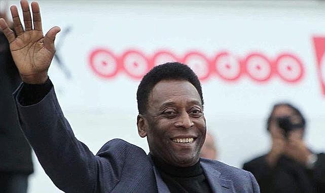 Dünyaca ünlü eski futbolcu Pele Kansere yenildi!