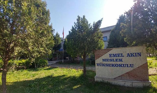 EÜ Emel Akın Meslek Yüksekokulundan “1. Uluslararası Tekstilden Sanata Dönüşüm Sergisi”