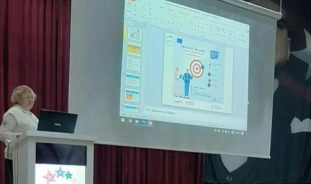 Gençlere girişimcilik eğitimi