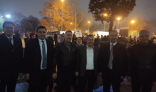 İmamoğlu&#039;na İzmir&#039;den büyük destek