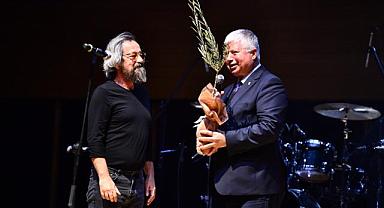 İzmir Büyükşehir Belediyesi SMA hastalarına umut oldu