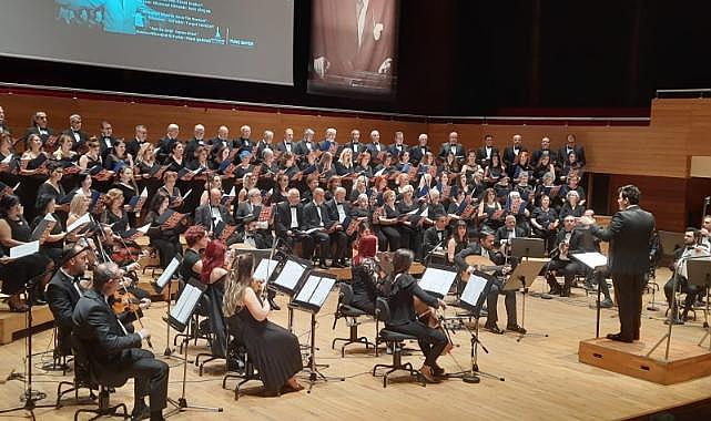 İzmirli bestekarlar şarkıları ile anıldı