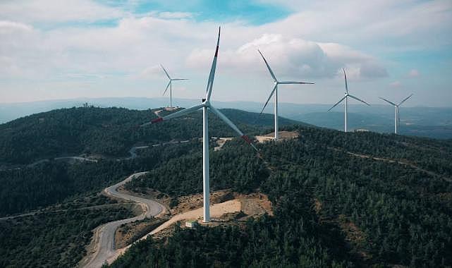 Kınık yatırımları ile parlamaya devam ediyor