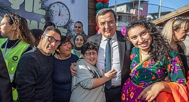 Konak Belediyesi'nden Özel çocuklara özel kutlama