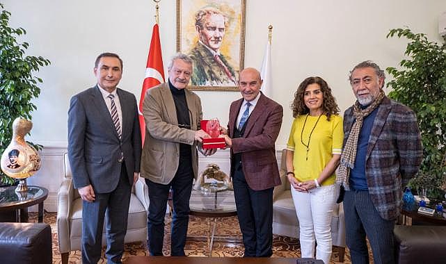 Soyer’e “Barışa Ömür Boyu Emek Ödülü”