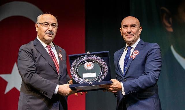 TÜRFAD&#039;dan Başkan Soyer&#039;e onur ödülü