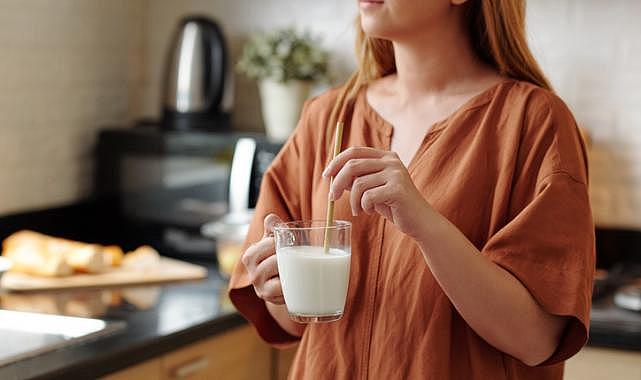 Yetişkinler Günde Üç Porsiyon Süt Tüketmeli!