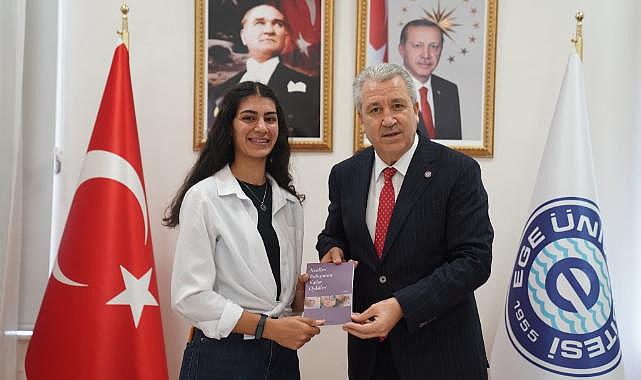 Zorlukları aşan Egeli genç yazarın ilham veren hikâyesi